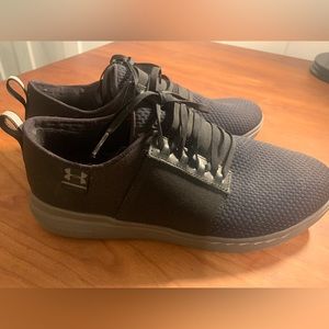 Under Armour Mens Charged 257 Black Running Shoes Sneaker Size 12